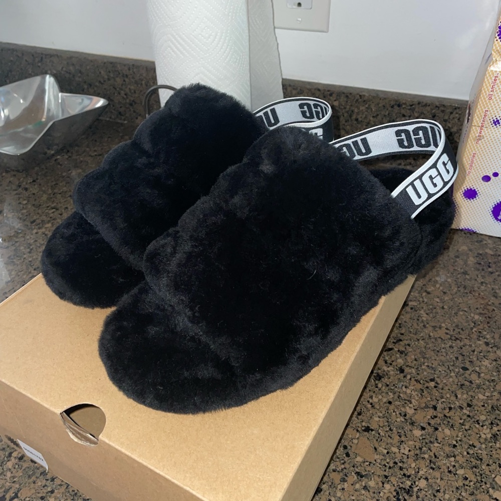 7.0 Ugg Slippers